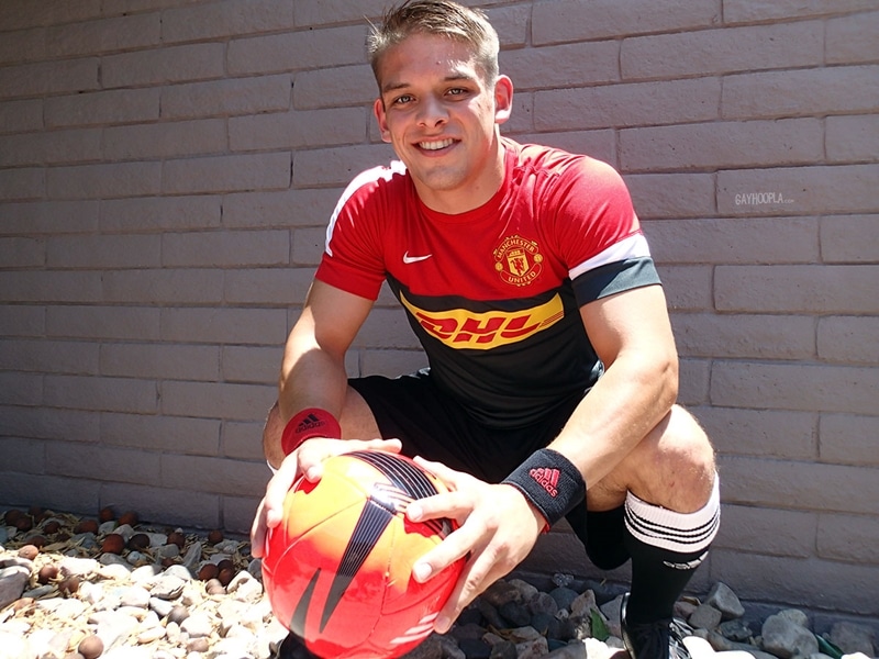 GayHoopla-Young-naked-football-player-Frank-York-jerks-fat-dick-huge-cumshot-muscular-stud-wanking-001-tube-video-gay-porn-gallery-sexpics-photo